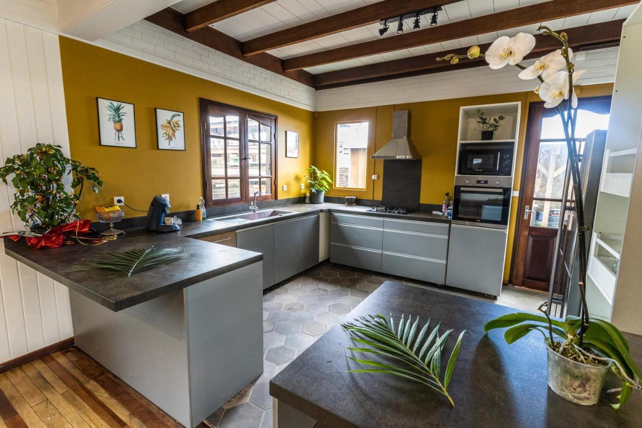 Magnifique Villa Creole Villa Ti Bout Bois Avec Cheminee Au Tevelave Les Avirons Eksteriør bilde
